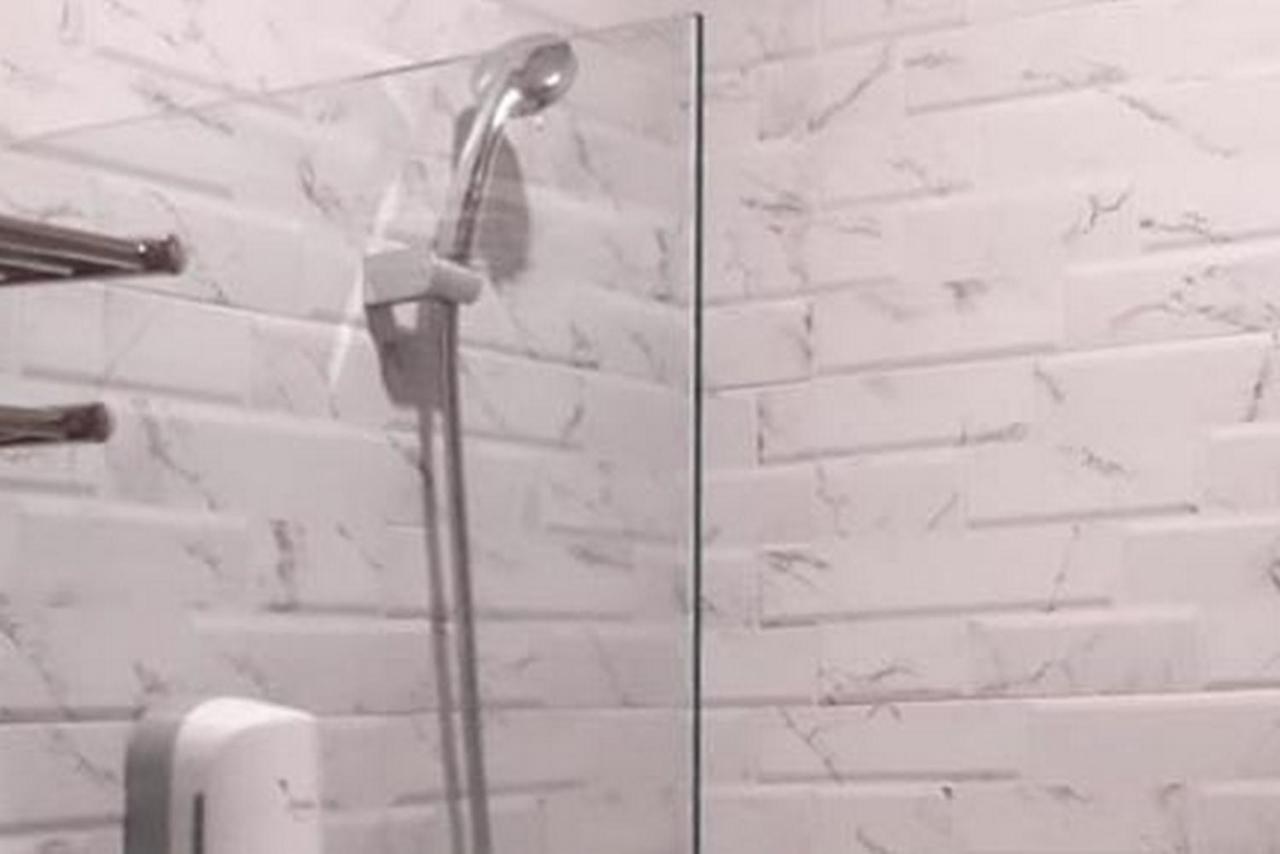Reddoorz Plus @ Doorman Guest House Bandung Ngoại thất bức ảnh